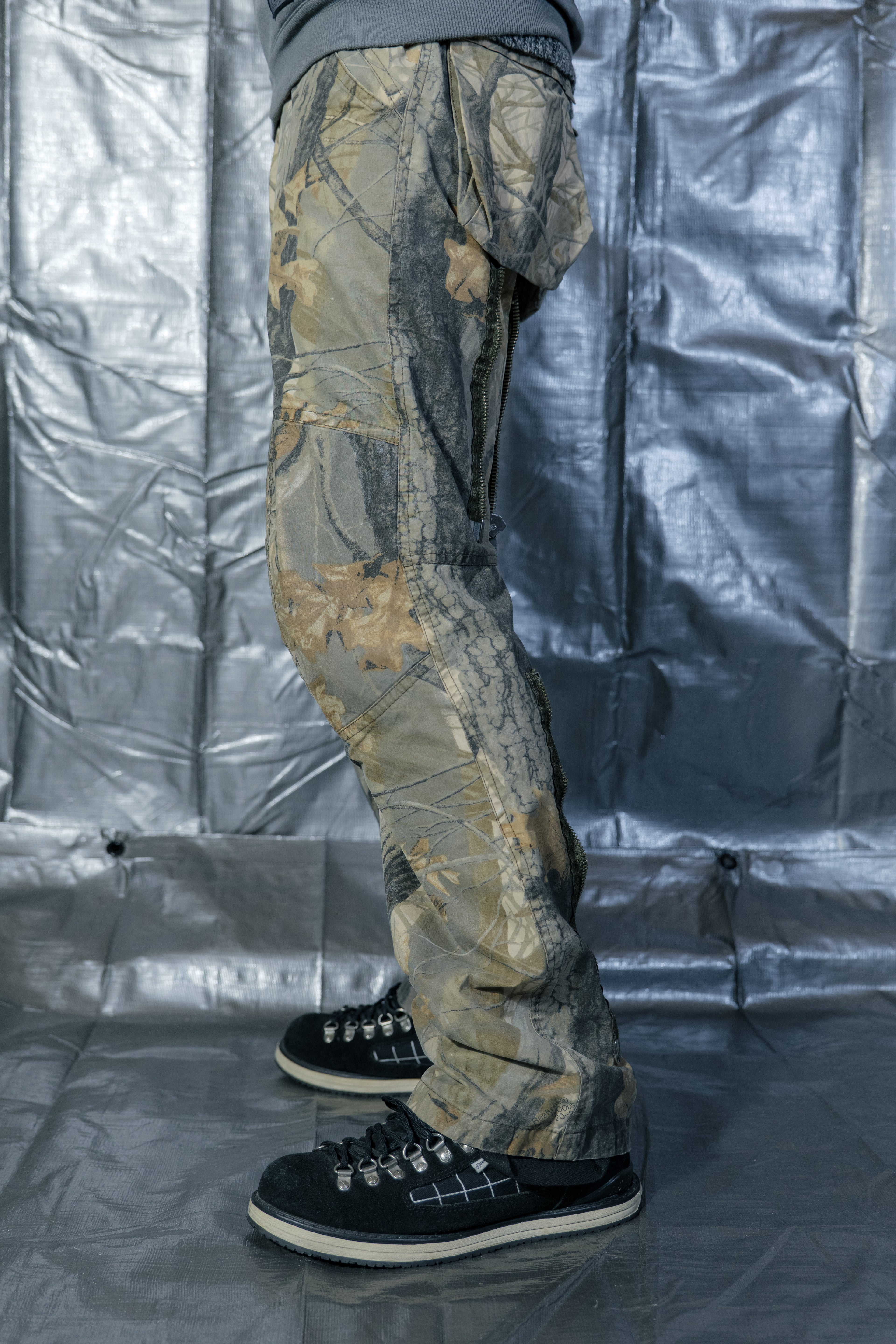 00s Griffin Tree Camo Bontage Pants