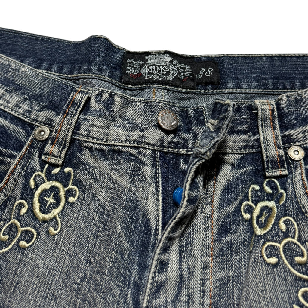 AKADEMIKS Embroid Buggy Denim