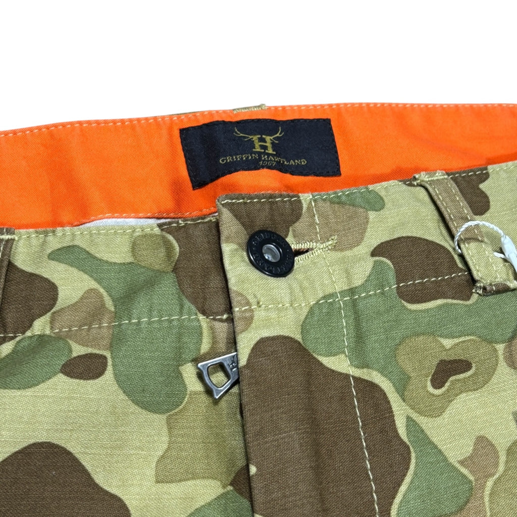 00s Griffin Camo Arch Cargo Pants