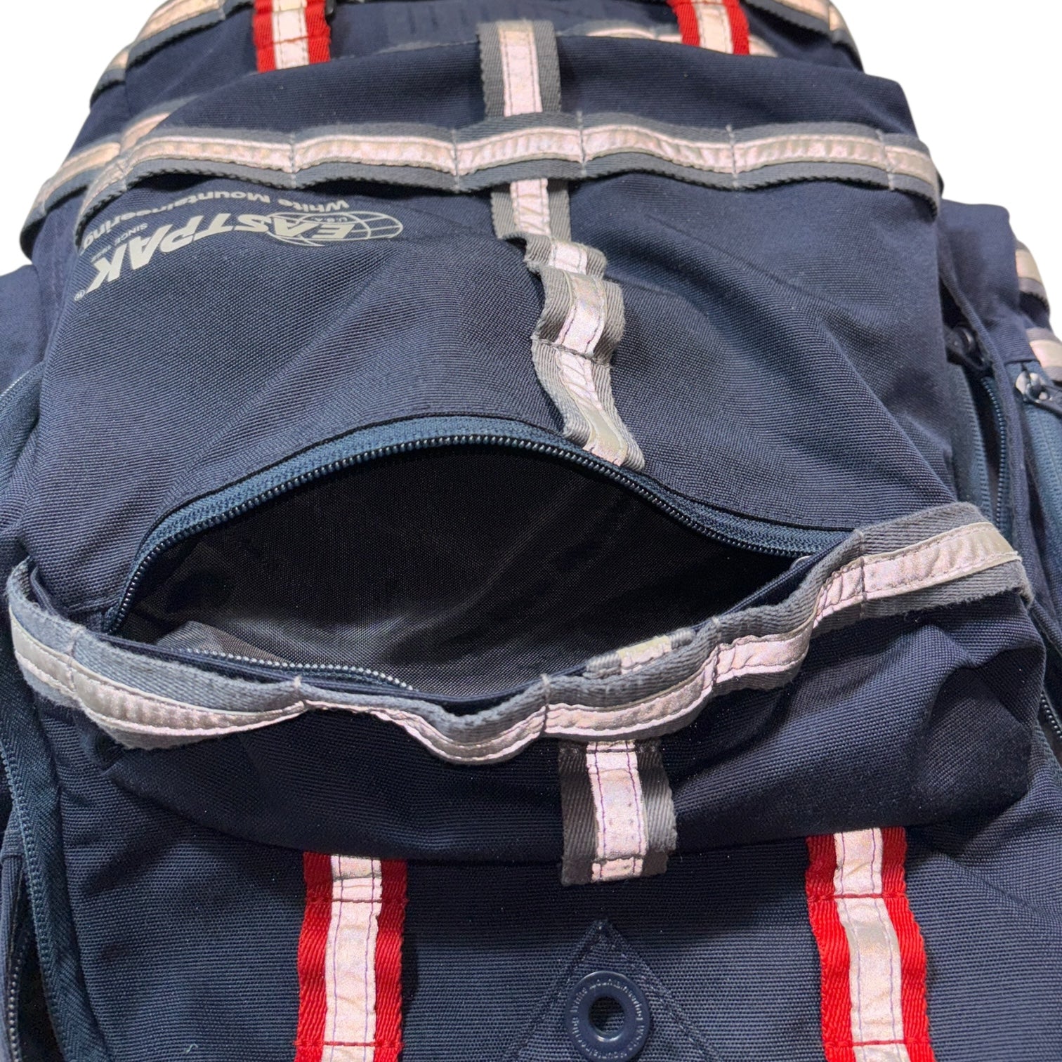 00s Whitemountaineering East pack reflector